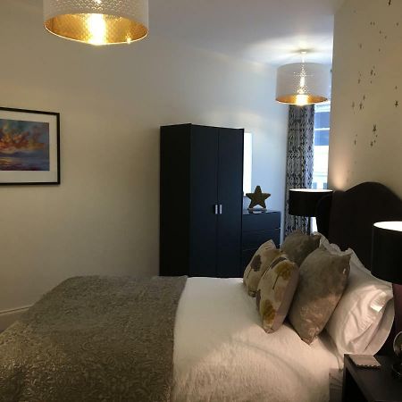 Star Tree Apartment York Extérieur photo