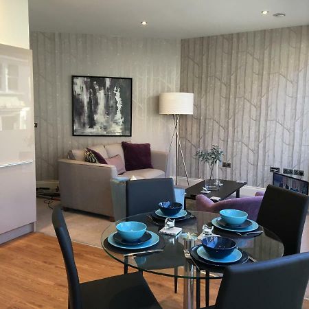 Star Tree Apartment York Extérieur photo
